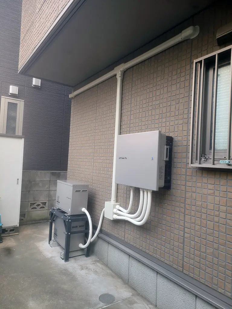 Lib Tower Pro 蓄電池14.9kWhとパワコン