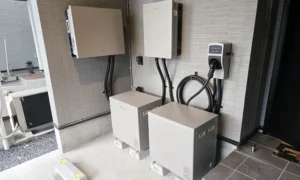 05 - 東京都の補助金制度を活用した太陽光・蓄電池・V2H設置サポート|ソルト公式 株式会社ソルトが設置した蓄電池とV2H